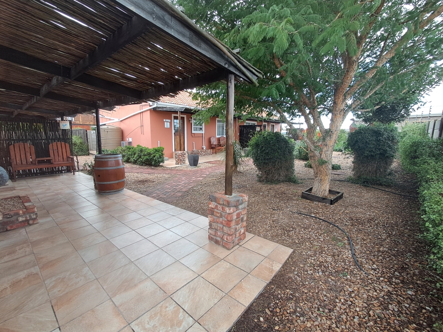 8 Bedroom Property for Sale in Colchester Eastern Cape